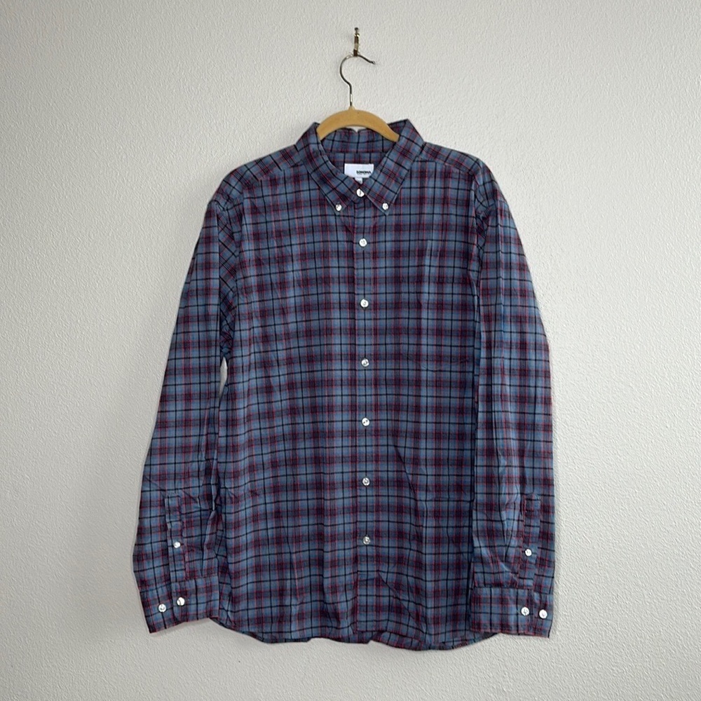 Sonoma Men’s Checkered Long Sleeve But ton down Shirt